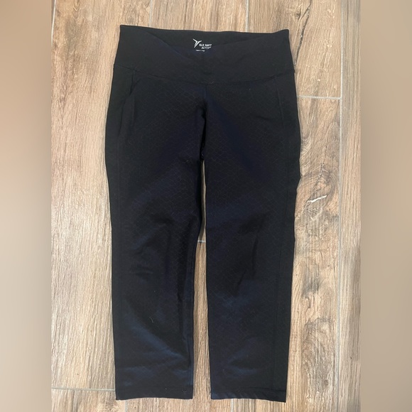 Old navy active leggings - Picture 2 of 2